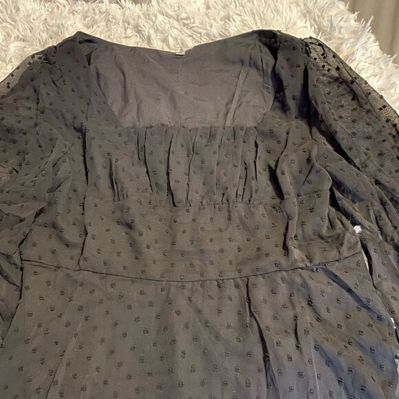 XL Black Blouse With Sheer Long Sleeves - Picture 2 of 7